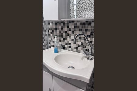 Casa à venda com 170m², 3 quartos e 2 vagasBanheiro da Suíte