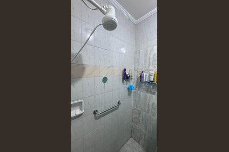 Casa à venda com 170m², 3 quartos e 2 vagasBanheiro