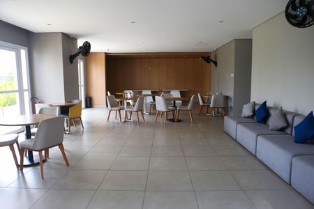 Apartamento para alugar com 39m², 2 quartos e 1 vagaÁrea comum - Salão de festas