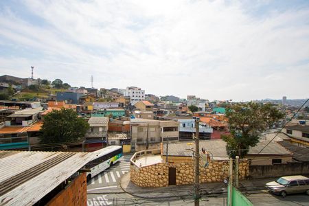 Vista da Sala de casa para alugar com 2 quartos, 120m² em Jardim do Estádio, Santo André