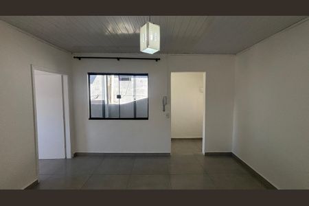 Sala de casa para alugar com 2 quartos, 120m² em Jardim do Estádio, Santo André