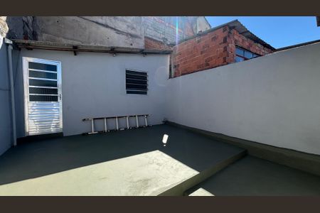 Casa para alugar com 120m², 2 quartos e 2 vagas Casa para alugar com 120m², 2 quartos e 2 vagasQuintal