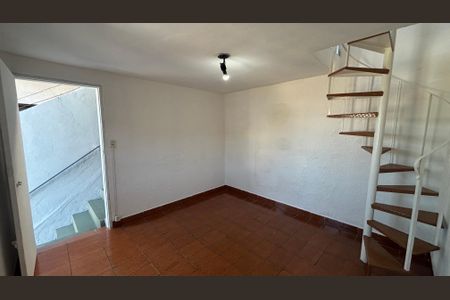 Casa para alugar com 120m², 2 quartos e 2 vagas Casa para alugar com 120m², 2 quartos e 2 vagasQuarto 2