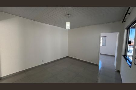 Sala de casa para alugar com 2 quartos, 120m² em Jardim do Estádio, Santo André