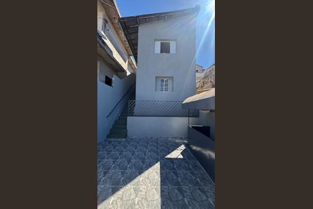 Casa para alugar com 120m², 2 quartos e 2 vagas Casa para alugar com 120m², 2 quartos e 2 vagasQuintal