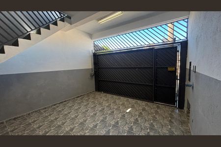 Casa para alugar com 120m², 2 quartos e 2 vagas Casa para alugar com 120m², 2 quartos e 2 vagasGaragem