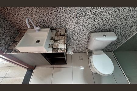 Casa para alugar com 120m², 2 quartos e 2 vagas Casa para alugar com 120m², 2 quartos e 2 vagasBanheiro