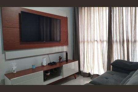 Apartamento à venda com 70m², 2 quartos e 1 vagaSala
