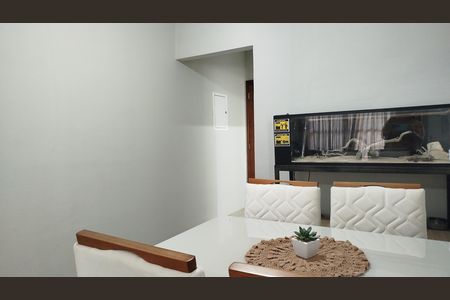 Apartamento à venda com 70m², 2 quartos e 1 vagaSala de jantar