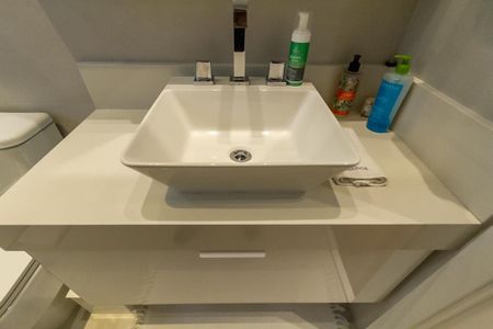 Casa de condomínio à venda com 600m², 6 quartos e 4 vagasBanheiro da Suíte 4