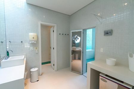 Casa de condomínio à venda com 600m², 6 quartos e 4 vagasSauna