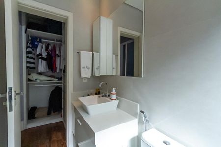 Casa de condomínio à venda com 600m², 6 quartos e 4 vagasBanheiro da Suíte 3