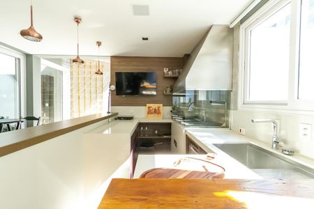 Casa de condomínio à venda com 600m², 6 quartos e 4 vagasChurrasqueira