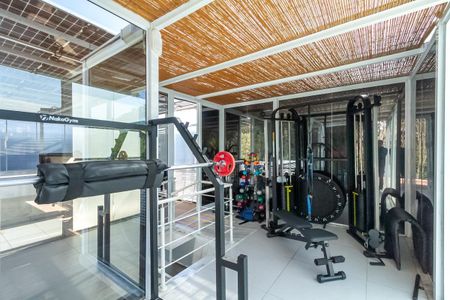 Casa de condomínio à venda com 600m², 6 quartos e 4 vagasAcademia