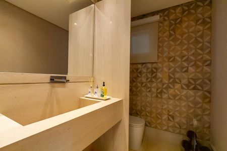 Casa de condomínio à venda com 600m², 6 quartos e 4 vagasLavabo