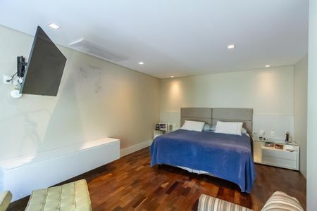 Casa de condomínio à venda com 600m², 6 quartos e 4 vagasSuíte 5