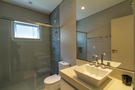 Casa de condomínio à venda com 600m², 6 quartos e 4 vagasBanheiro da Suíte 2