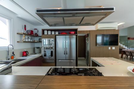 Casa de condomínio à venda com 600m², 6 quartos e 4 vagasCozinha Integrada