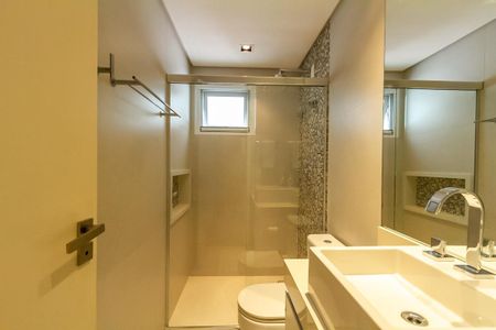 Casa de condomínio à venda com 600m², 6 quartos e 4 vagasBanheiro da Suíte 6