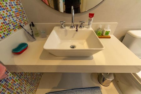 Casa de condomínio à venda com 600m², 6 quartos e 4 vagasBanheiro da Suíte 1