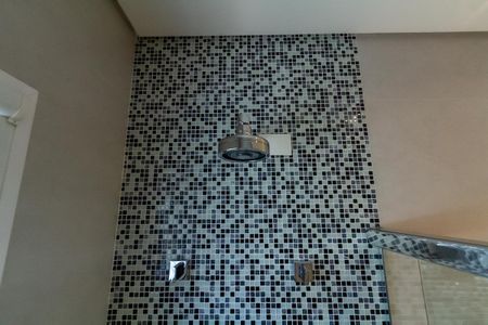 Casa de condomínio à venda com 600m², 6 quartos e 4 vagasBanheiro da Suíte 2