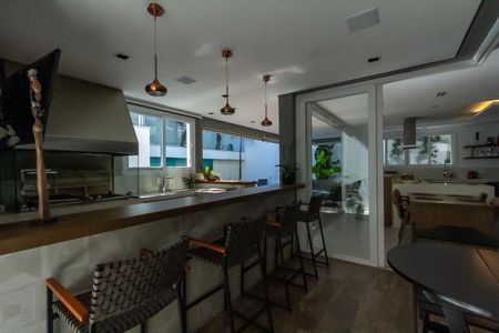 Casa de condomínio à venda com 600m², 6 quartos e 4 vagasChurrasqueira