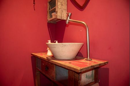 Casa à venda com 200m², 3 quartos e 3 vagasLavabo