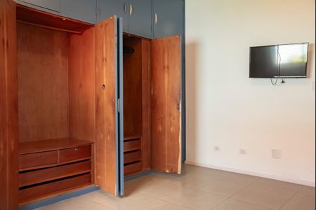 Casa à venda com 200m², 3 quartos e 3 vagasSuíte 1