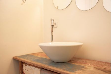 Casa à venda com 200m², 3 quartos e 3 vagasBanheiro da Suíte 1