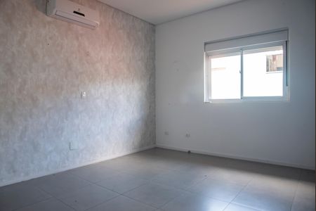 Casa à venda com 200m², 3 quartos e 3 vagasSuíte 1