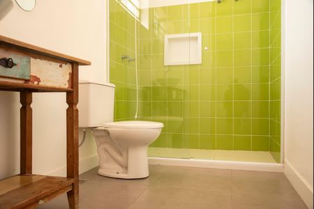 Casa à venda com 200m², 3 quartos e 3 vagasBanheiro da Suíte 1