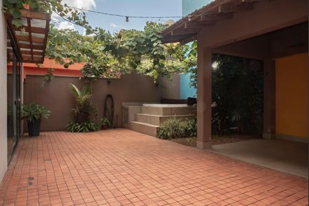 Casa à venda com 200m², 3 quartos e 3 vagasQuintal/Área de lazer