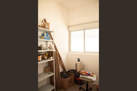 Casa à venda com 200m², 3 quartos e 3 vagasEscritório