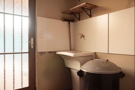 Casa à venda com 200m², 3 quartos e 3 vagasÁrea de Serviço