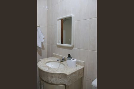 Lavabo de casa para alugar com 3 quartos, 142m² em Bairro Nakamura Park, Cotia