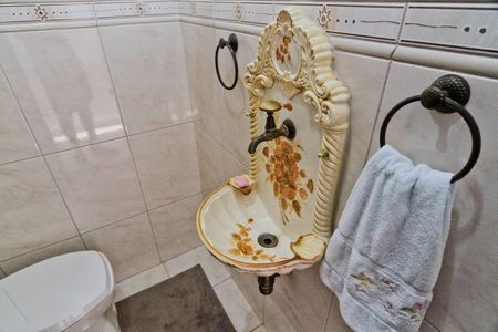 Casa para alugar com 250m², 3 quartos e 5 vagasLavabo