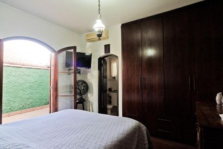 Casa para alugar com 250m², 3 quartos e 5 vagasSuíte