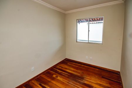 Casa à venda com 76m², 3 quartos e 1 vaga Casa à venda com 76m², 3 quartos e 1 vagaQuarto 1