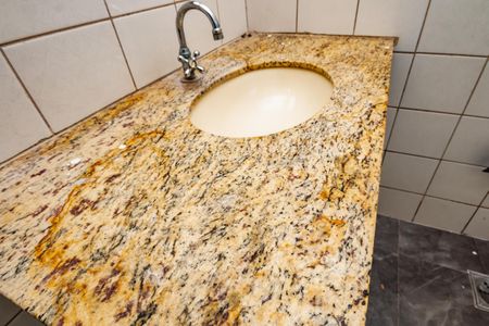 Casa à venda com 76m², 3 quartos e 1 vaga Casa à venda com 76m², 3 quartos e 1 vagaBanheiro Social