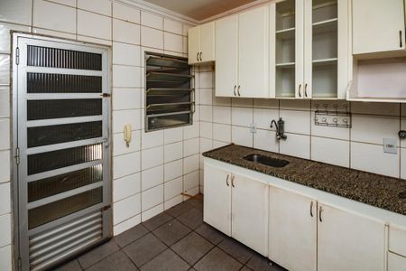 Casa à venda com 76m², 3 quartos e 1 vaga Casa à venda com 76m², 3 quartos e 1 vagaCozinha