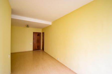 Apartamento para alugar com 76m², 2 quartos e 1 vaga Apartamento para alugar com 76m², 2 quartos e 1 vagaSala