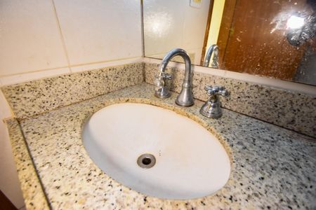 Apartamento para alugar com 76m², 2 quartos e 1 vaga Apartamento para alugar com 76m², 2 quartos e 1 vagaBanheiro Social