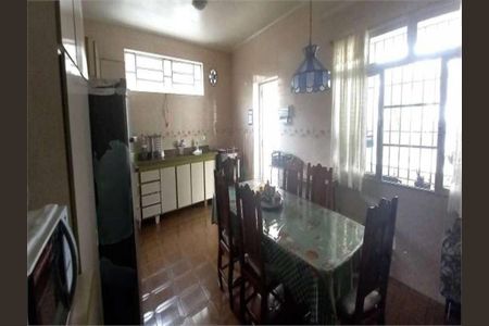 Casa à venda com 4 quartos, 600m² em Bela Aliança, São Paulo