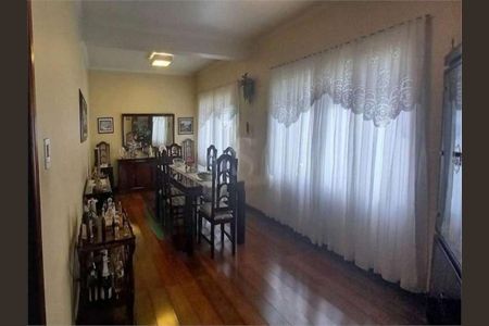 Casa à venda com 4 quartos, 600m² em Bela Aliança, São Paulo