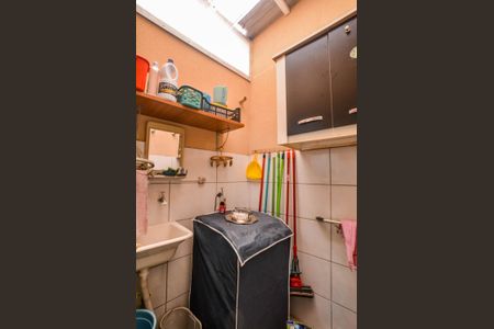 Apartamento à venda com 47m², 2 quartos e 1 vaga Apartamento à venda com 47m², 2 quartos e 1 vagaCozinha e Área de Serviço