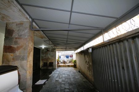 Varanda da Sala de casa para alugar com 7 quartos, 350m² em Prado, Belo Horizonte