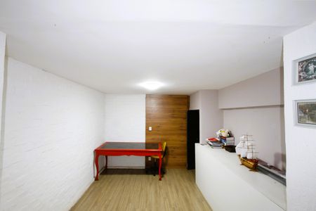 Casa para alugar com 350m², 7 quartos e 4 vagasEscritório