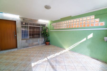 Casa à venda com 130m², 2 quartos e 2 vagasGaragem