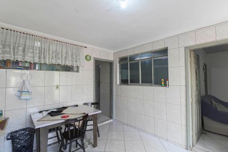 Casa à venda com 80m², 3 quartos e 10 vagas Casa à venda com 80m², 3 quartos e 10 vagasÁrea de Serviço