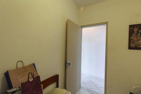 Casa à venda com 80m², 3 quartos e 10 vagas Casa à venda com 80m², 3 quartos e 10 vagasQuarto 2